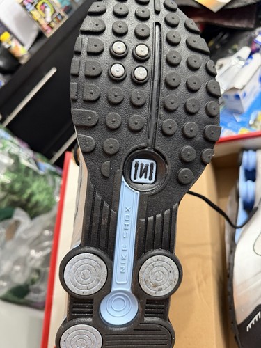 Size 10 - Nike Shox R4 Psychic Blue - photo 4
