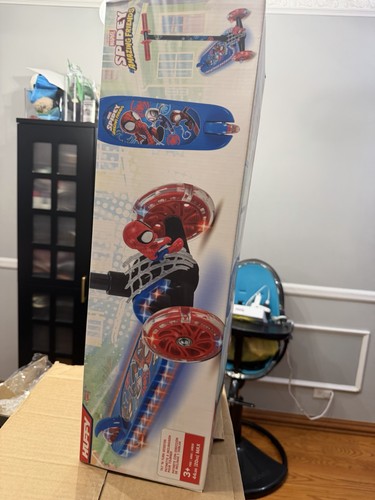 Huffy Kids Kick Scooter LED Spidey His Amazing Friends 3-Wheel