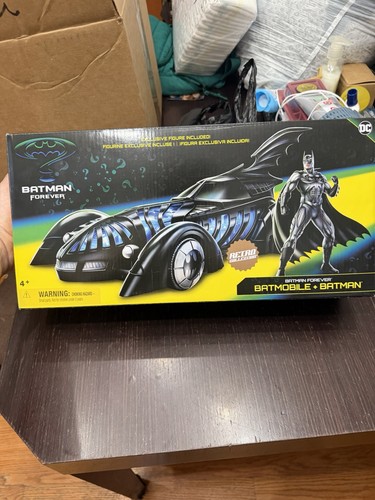 Spin Master Batman Forever Retro Collection Batmobile + Batman E