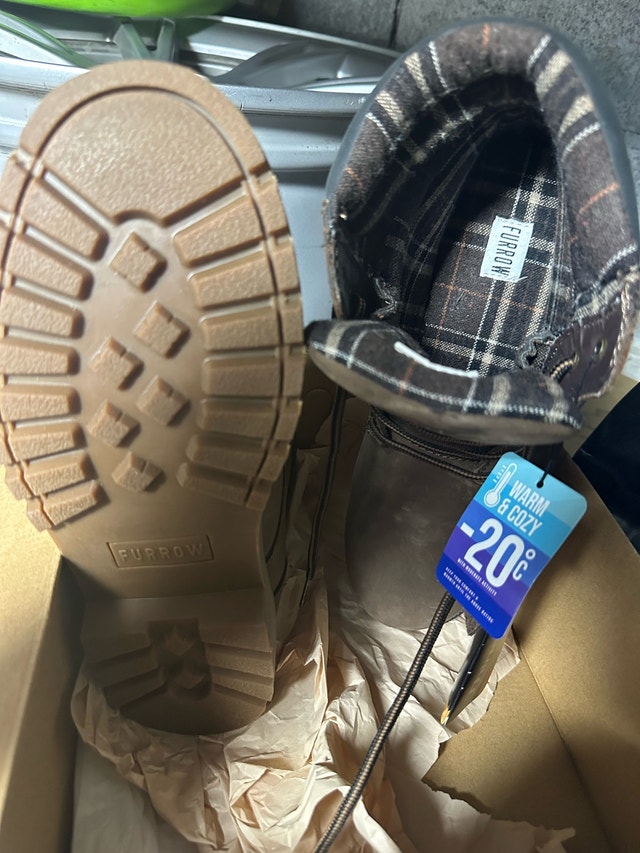 Furrow Winter Boots NEW S. 9 - photo 2