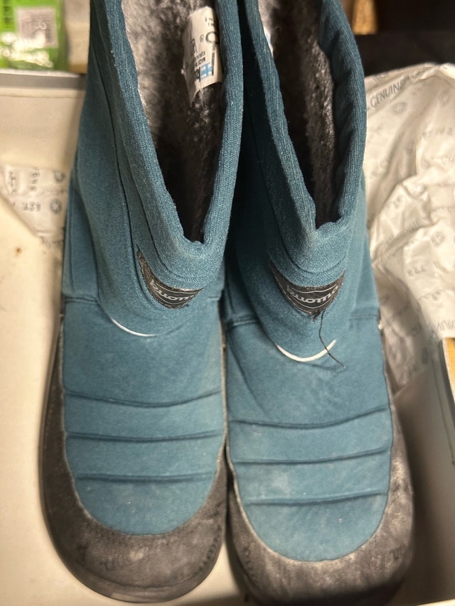Kuoma Winter Boots - Like NEW
