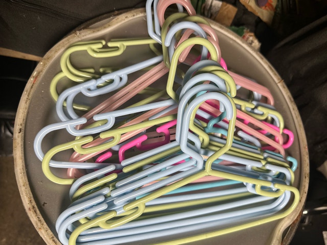 Plastic Kids Clothes Hangers