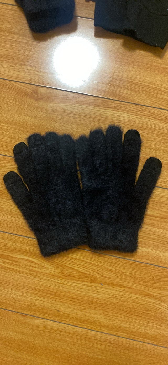 Winter Accessories Bundle - photo 4