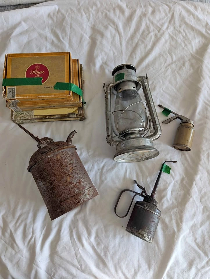 Antique bundle