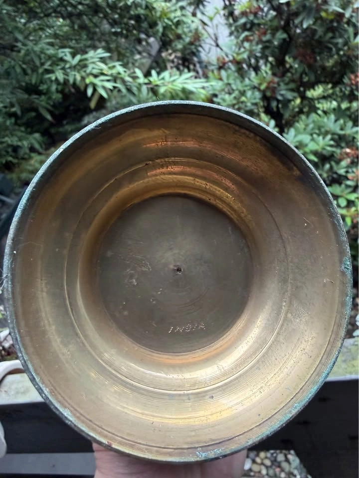 Vintage solid brass coal scuttle or fireside bucket - photo 5