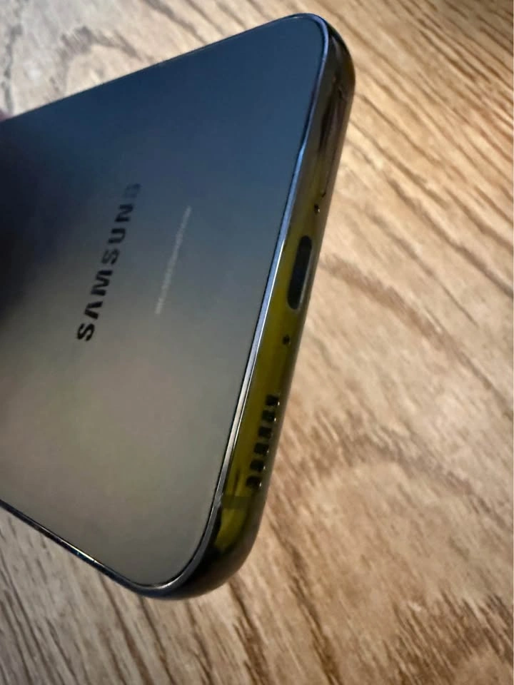 Samsung Galaxy S23 / 128Gb + Case + Original Charger (OBO) - photo 4