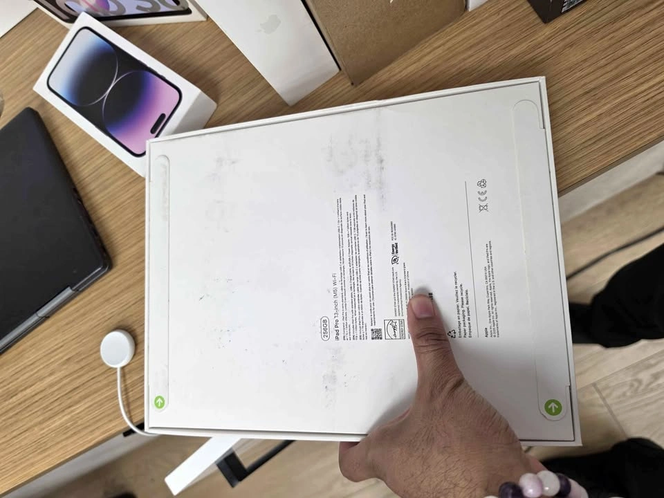 Apple iPad Pro 13-inch (M5) Wi-Fi 256GB