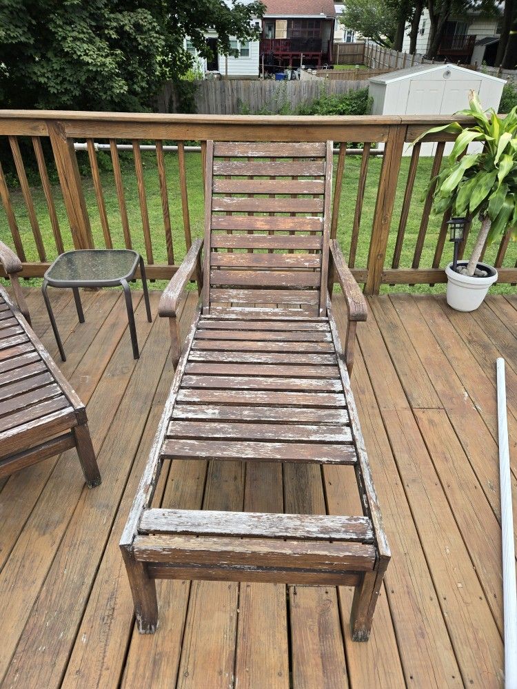 🥕  Teak Wood Loungers In Need Of TLC