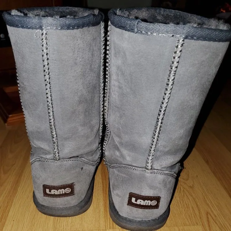 Size 7 Lamo Gray Suede thumbnail