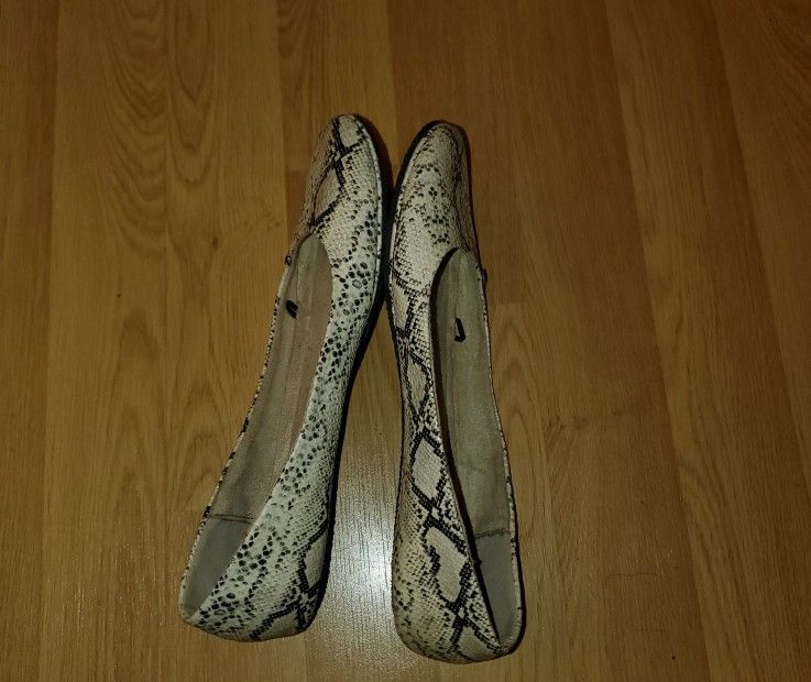 Snake Skin Ballet Flat NO Heel .... 6 - photo 2