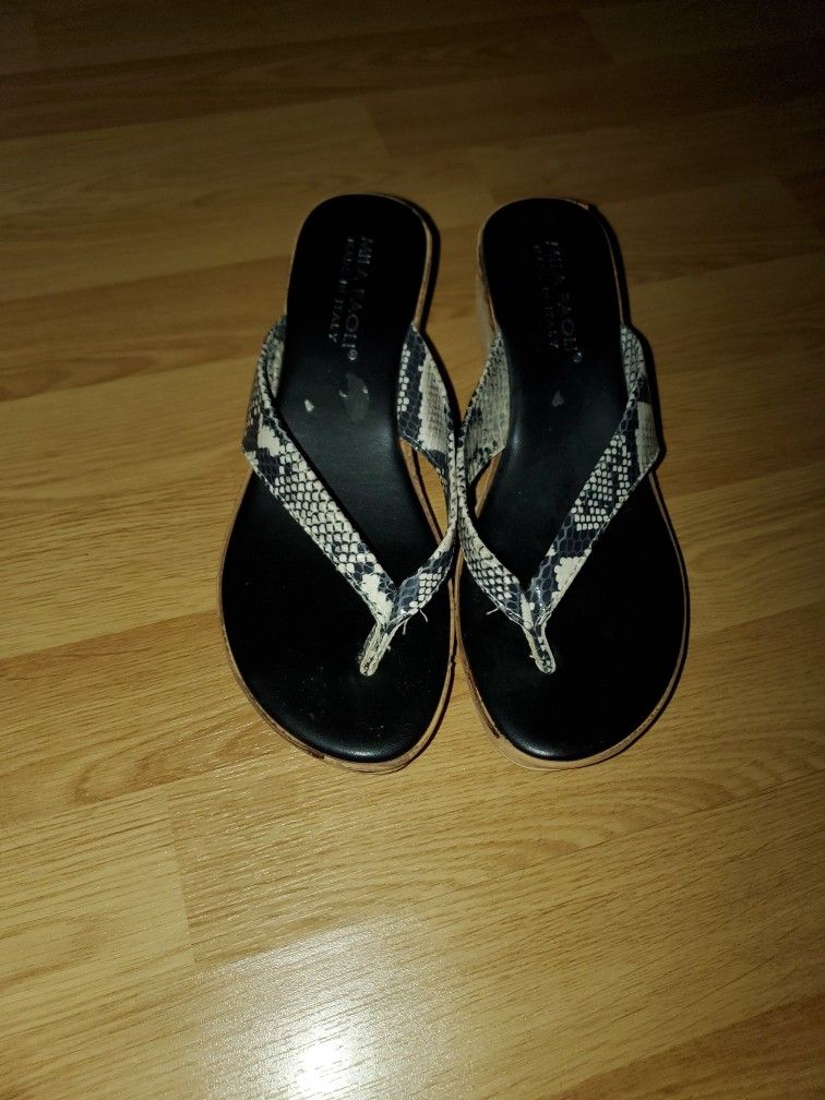 Beautiful Wedge Sandal 👡 6 - 6.5