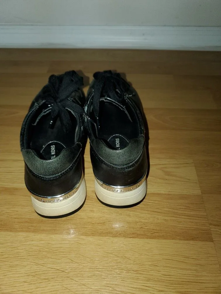 MK Black Leather Sneakers W-9 image indicator(3)