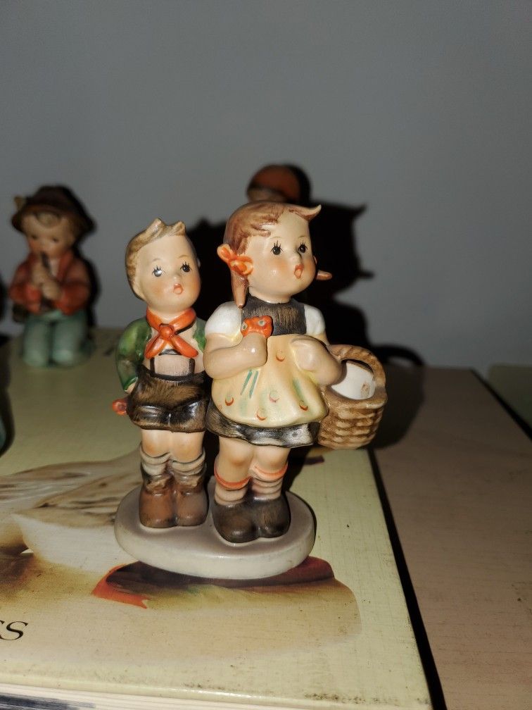 Goebel Hummel "To Market" 49 3/0 Germany 🇩🇪