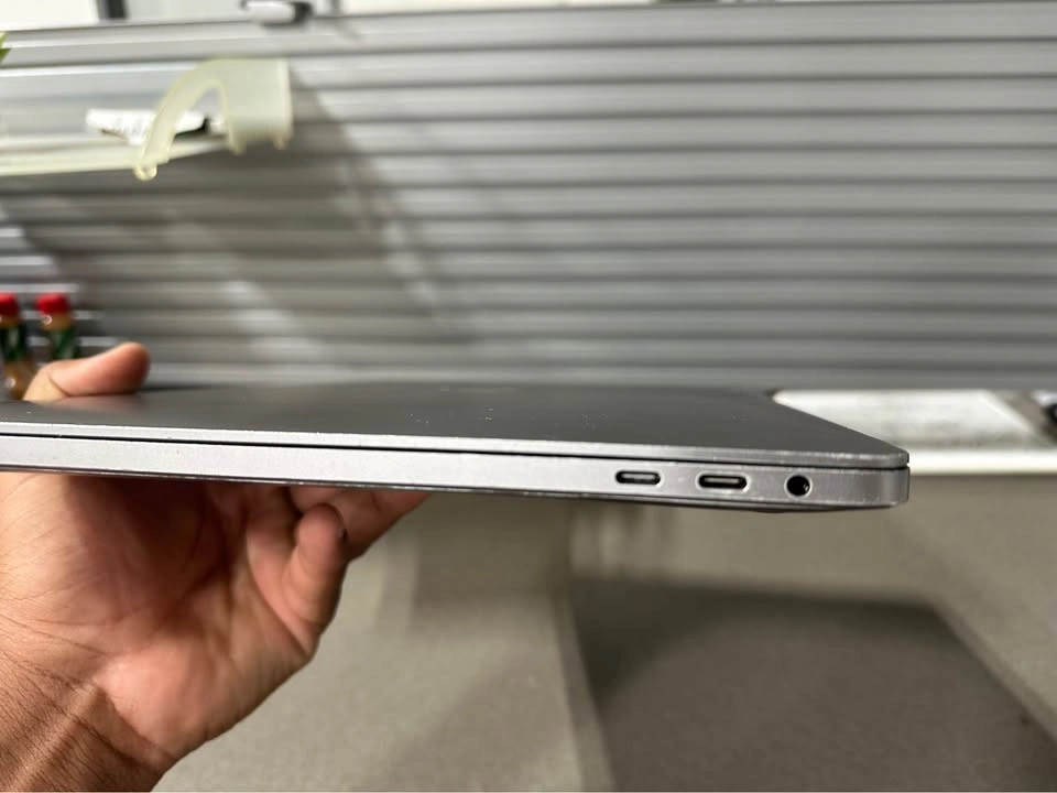 2019 MacBook Pro 16in - photo 5