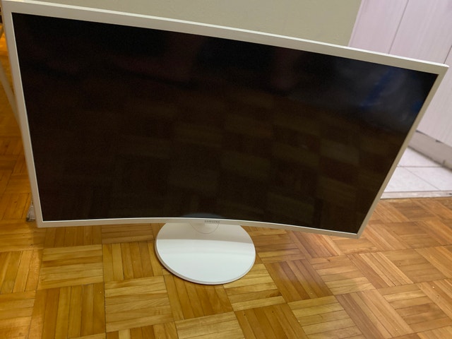 Samsung PC Curved Monitor 32” - photo 2