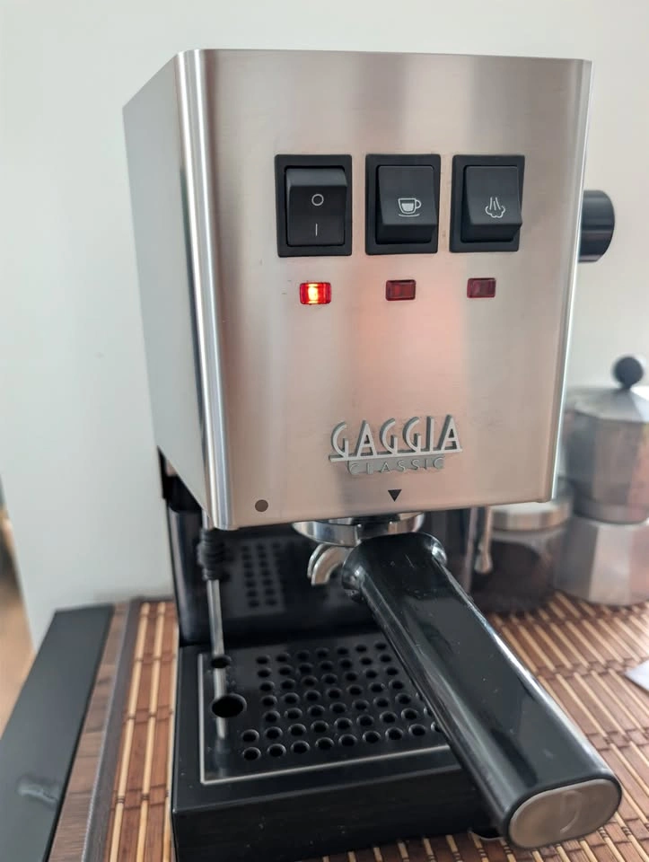 Gaggia Classic Pro E24 Espresso Machine - photo 2