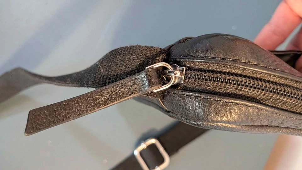 Club Rochelier Pebbled Leather Crossbody Bag | Black | 6" x 8" - photo 4