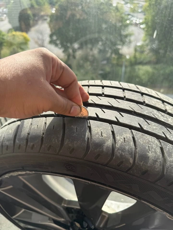OEM Hyundai Alloy Rims & Tires Set – 225/40R18 - photo 4