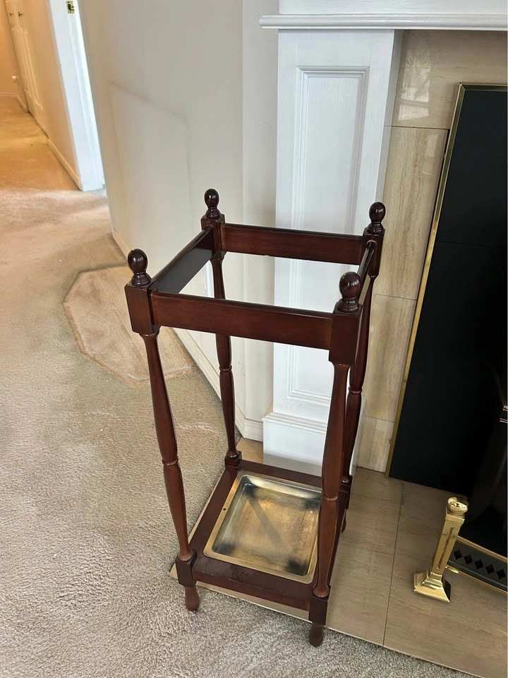 Wood and metal umbrella stand