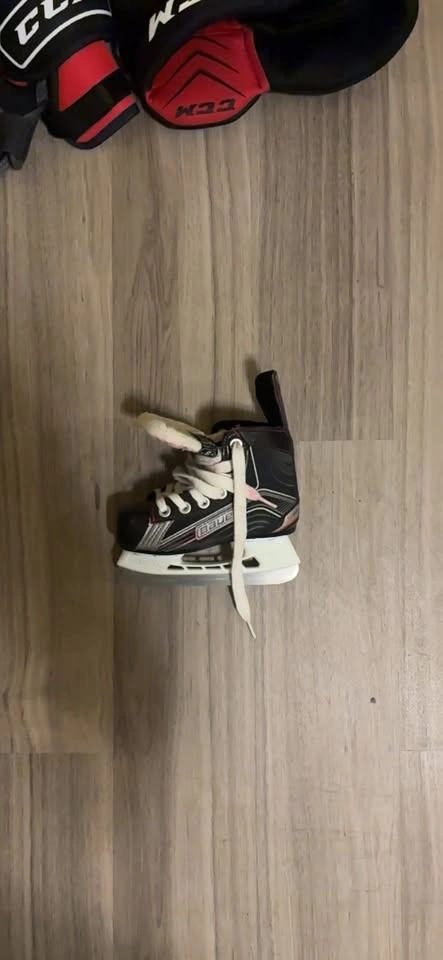 Bauer Ice Skates and CCM Hockey Protective Gear - photo 3