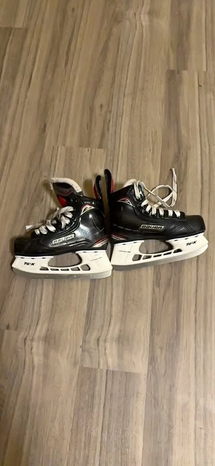 Bauer Ice Skates