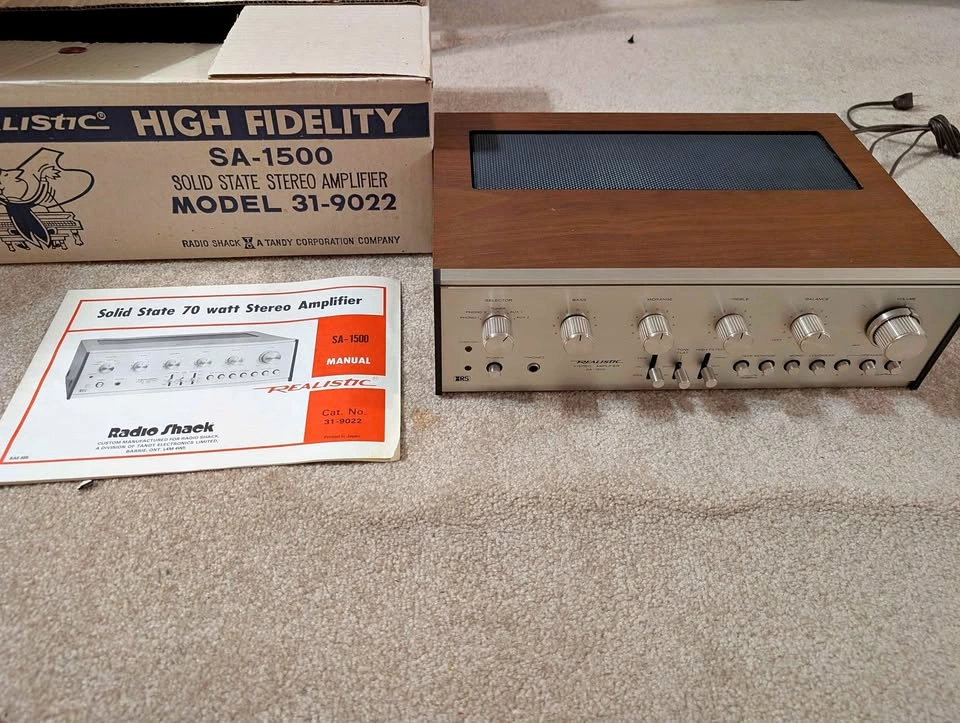 Realistic SA-1500 Solid State Stereo Amplifier