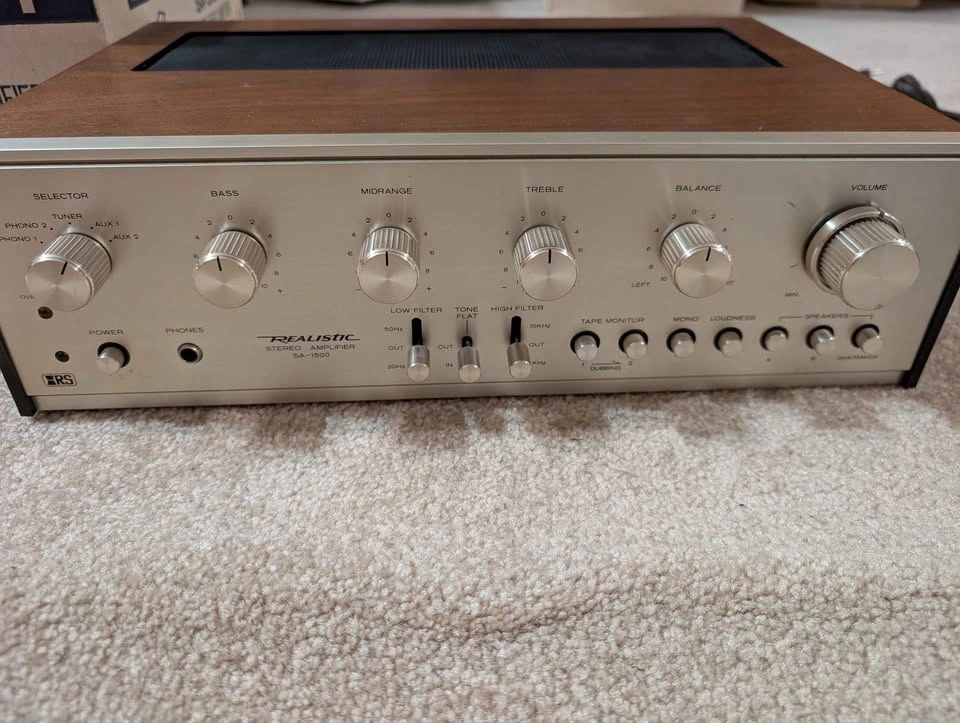 Realistic SA-1500 Solid State Stereo Amplifier - photo 2