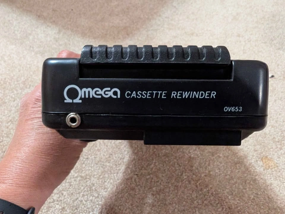 Omega VHS Cassette Rewinder OV653 - photo 2