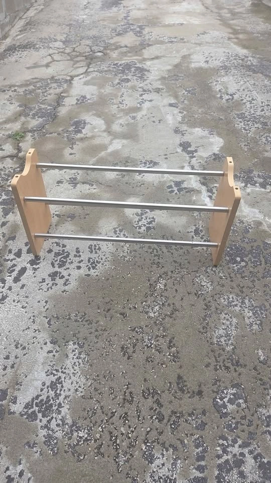 Expandable Wood and Metal Shoe Rack