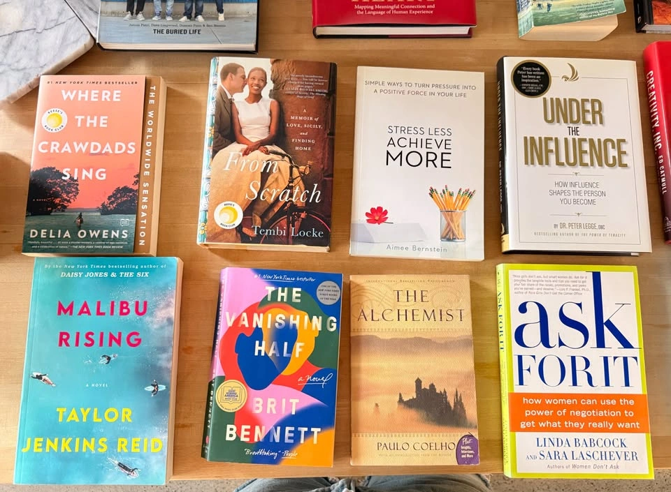 40+ Books – $5 Each / Select Titles $10 - photo 2
