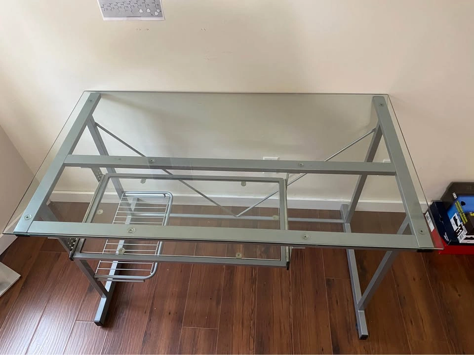 Glass desk - photo 3