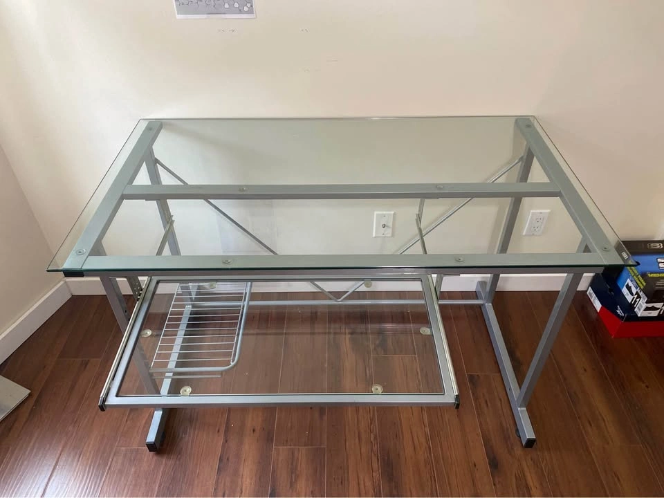 Glass desk - photo 4