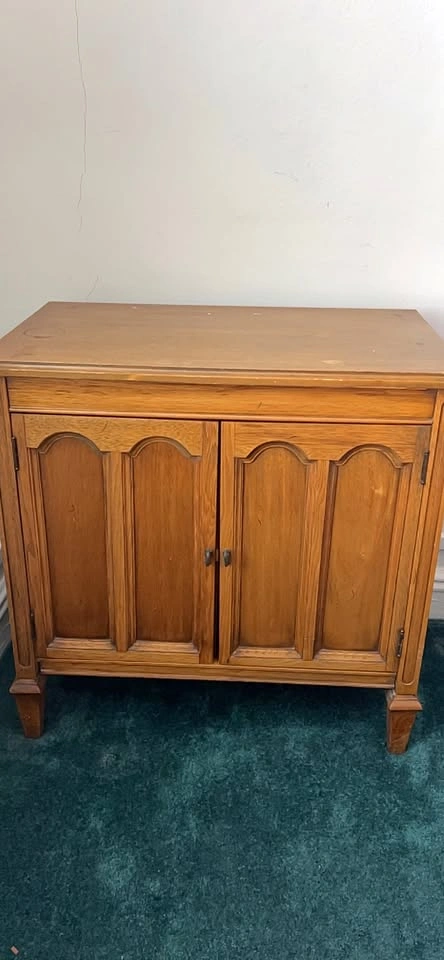 Wooden Vinyl Album Cabinet