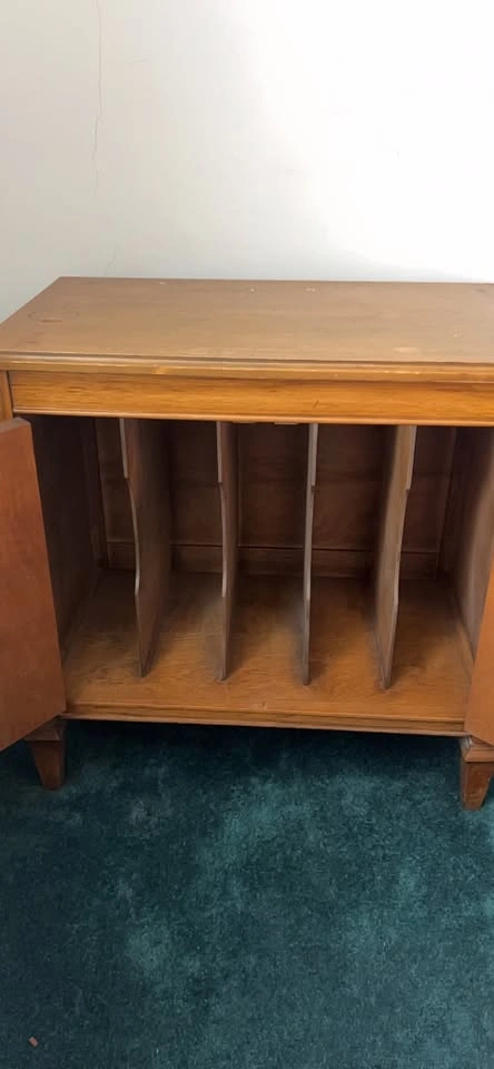 Wooden Vinyl Album Cabinet - photo 2
