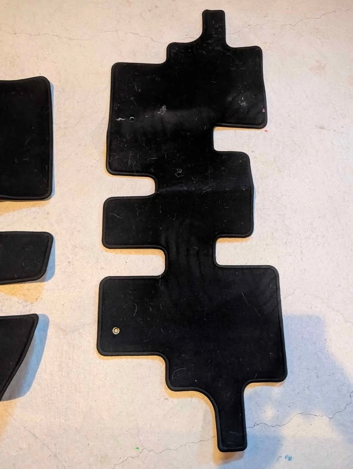 Infiniti QX60 OEM Carpets - photo 4