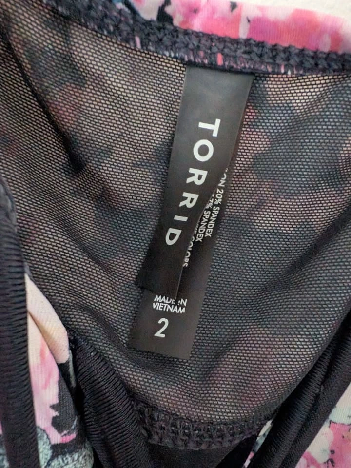 Torrid (2) bathing suit top - photo 4