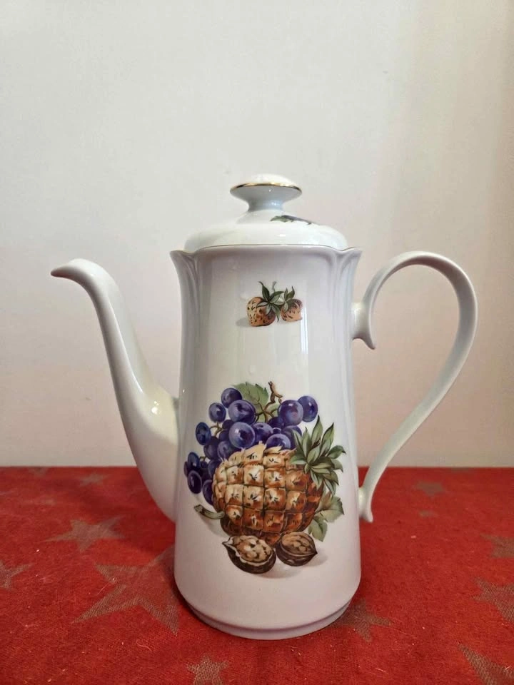 Vintage JL Menau German GDR Teapot