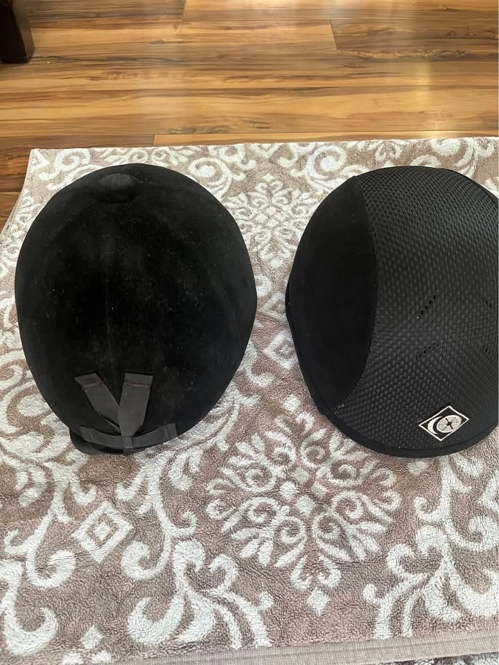 Charles Owen Ayr8 and LAS Equestrian Helmets Cash & Pickup Only - photo 2