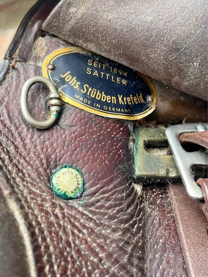 Stübben 32 Horse Saddle pick up and cash only