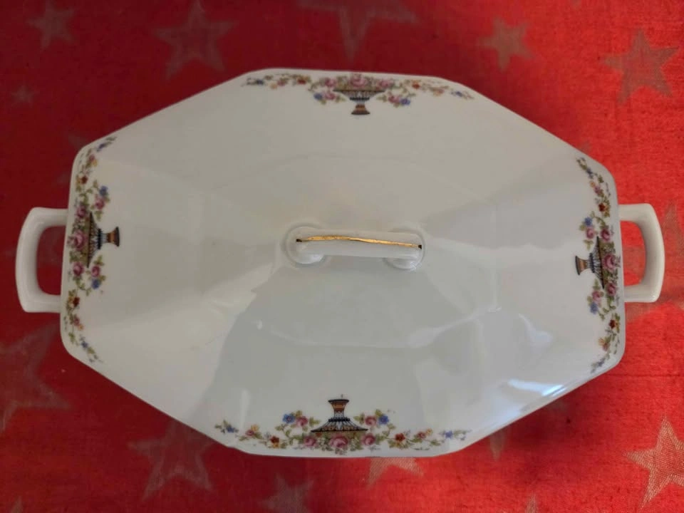 Antique Union Czechoslovakia Floral Covered Octagonal Vegetable - photo 4