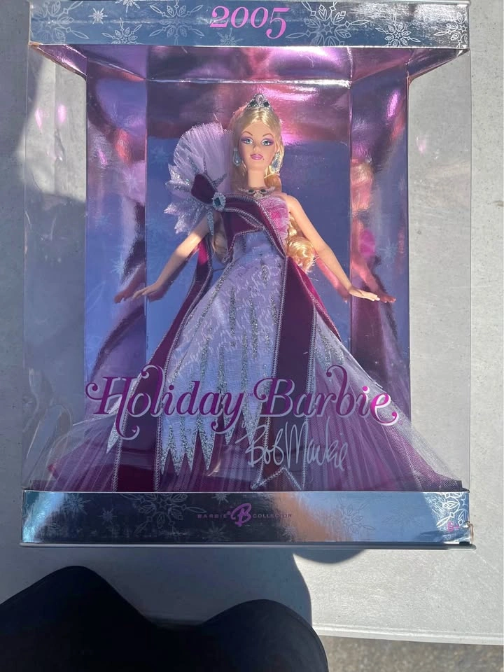 2005 Holiday Barbie Bob Mackie Doll New In Box
