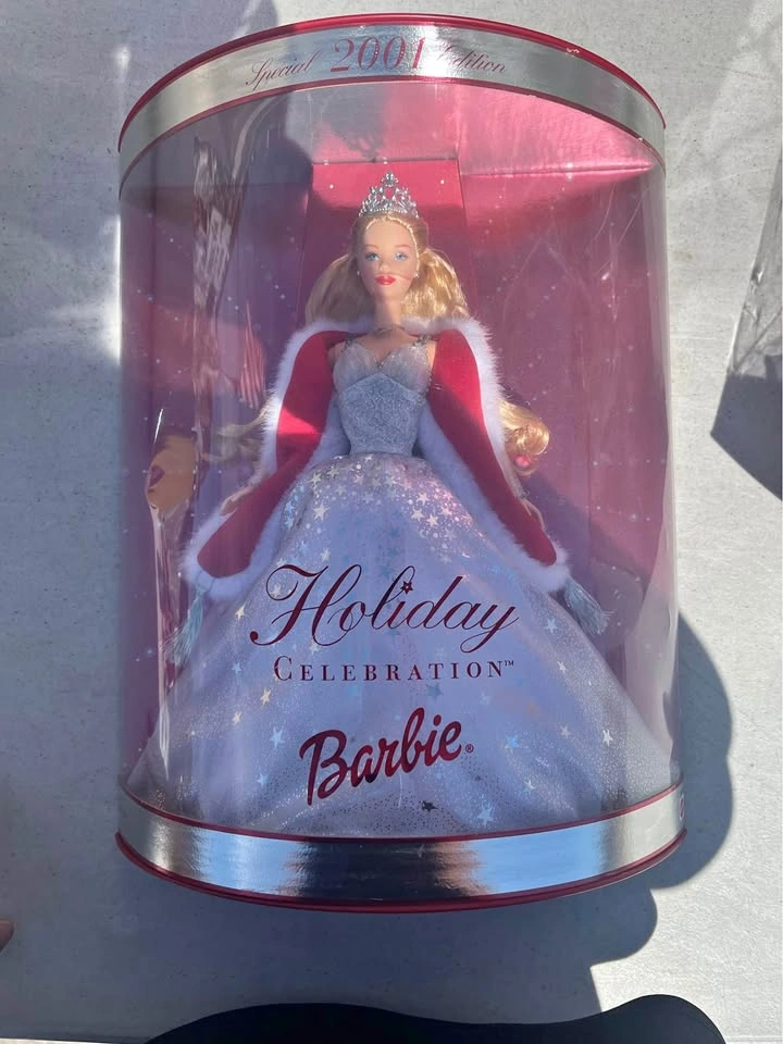 Barbie Holiday Celebration Special 2001 Edition Doll