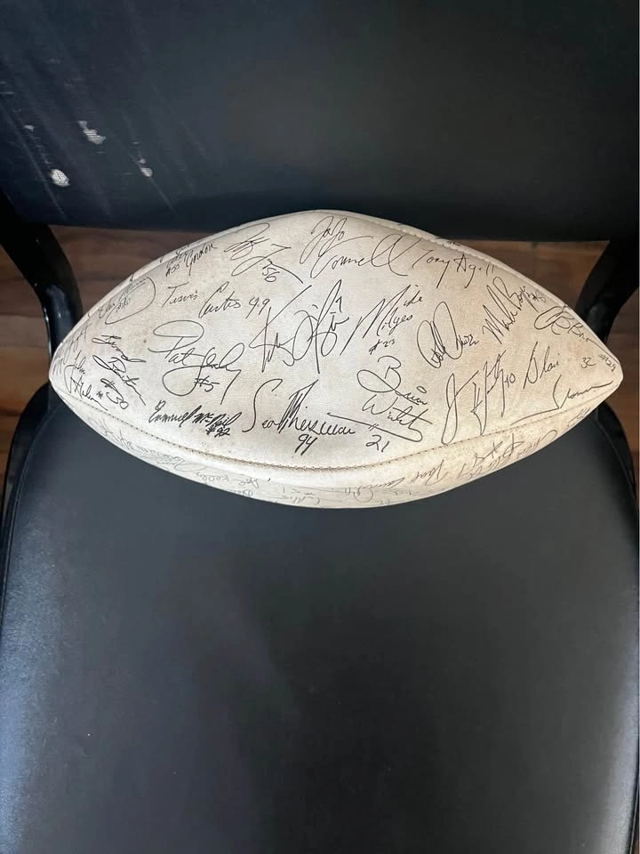 Vintage Autographed New York Jets Football (Early 90s) - photo 2