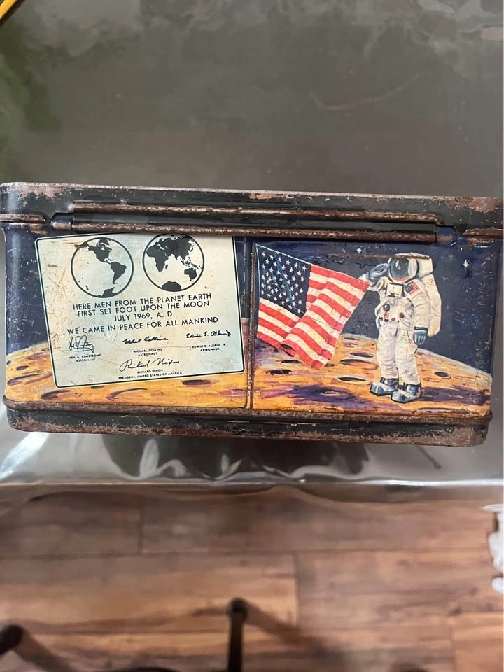 1969 Vintage Aladdin The Astronauts Metal Lunchbox - photo 5