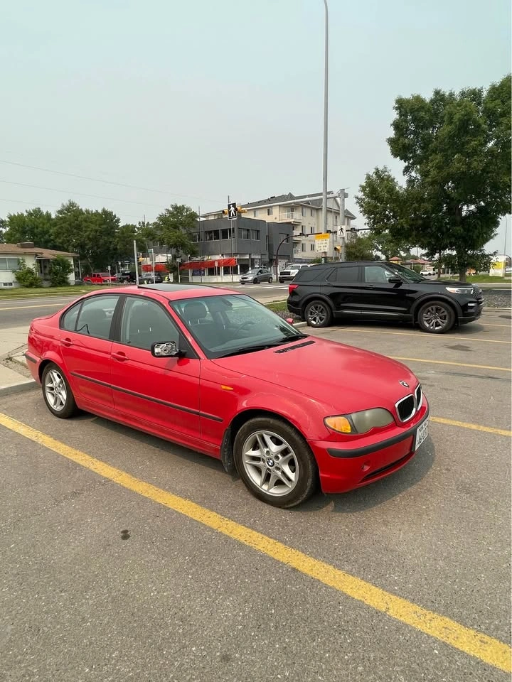 2002 BMW 3 Series - photo 2