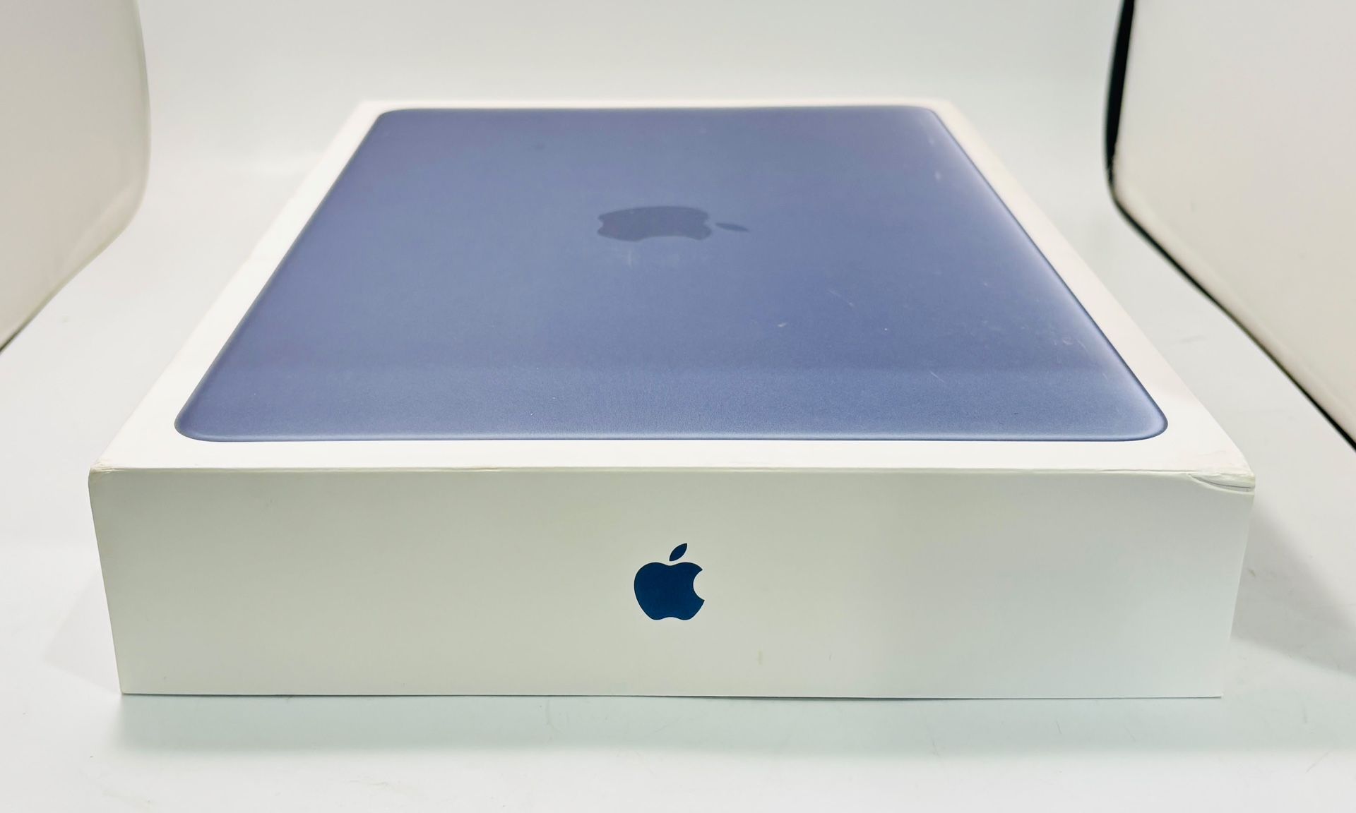 Apple MACBOOK NEO 8GB 512GB ~TouchID ~NEW SEALED - photo 5