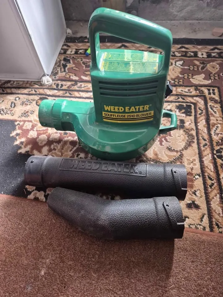 Weed Eater 2510 Blower - photo 3