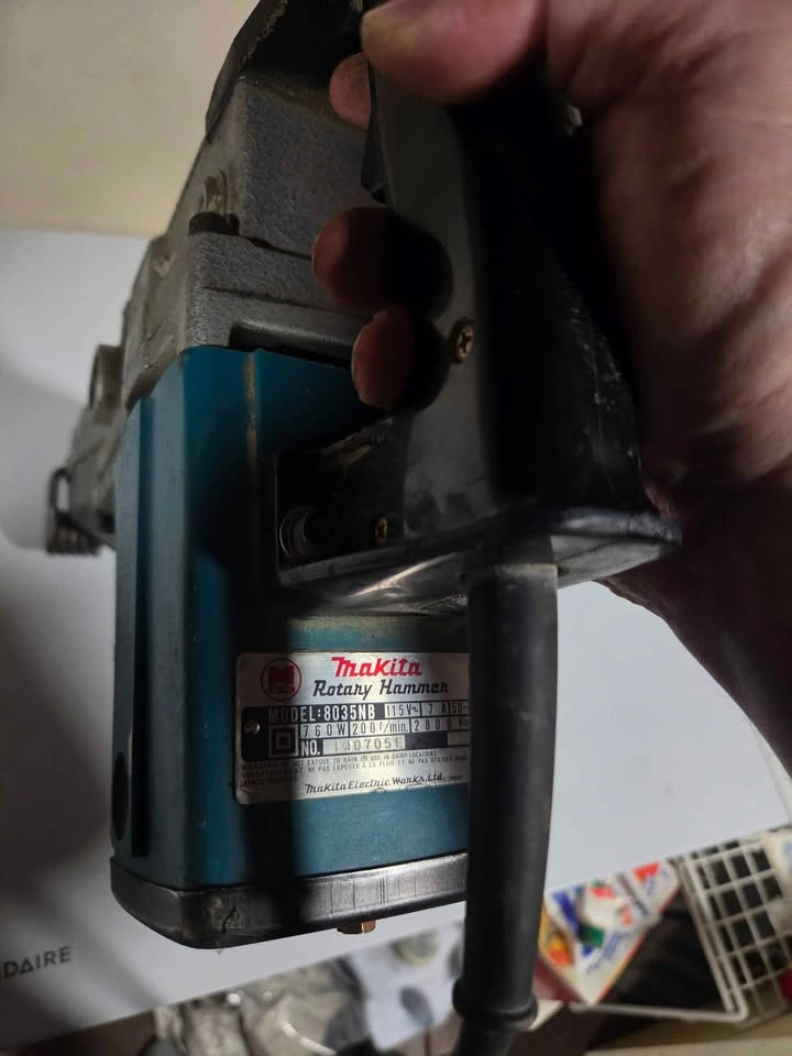 Makita Vintage Corded Rotary Hammer Drill and Chipper - photo 2