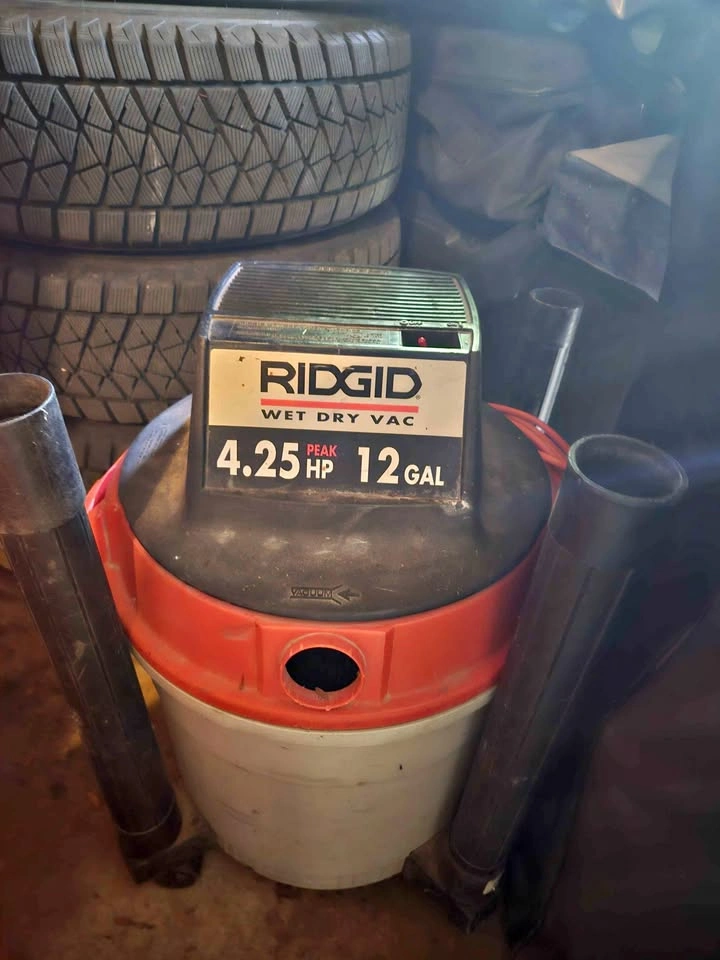 Ridgid 4.25 HP shop vac