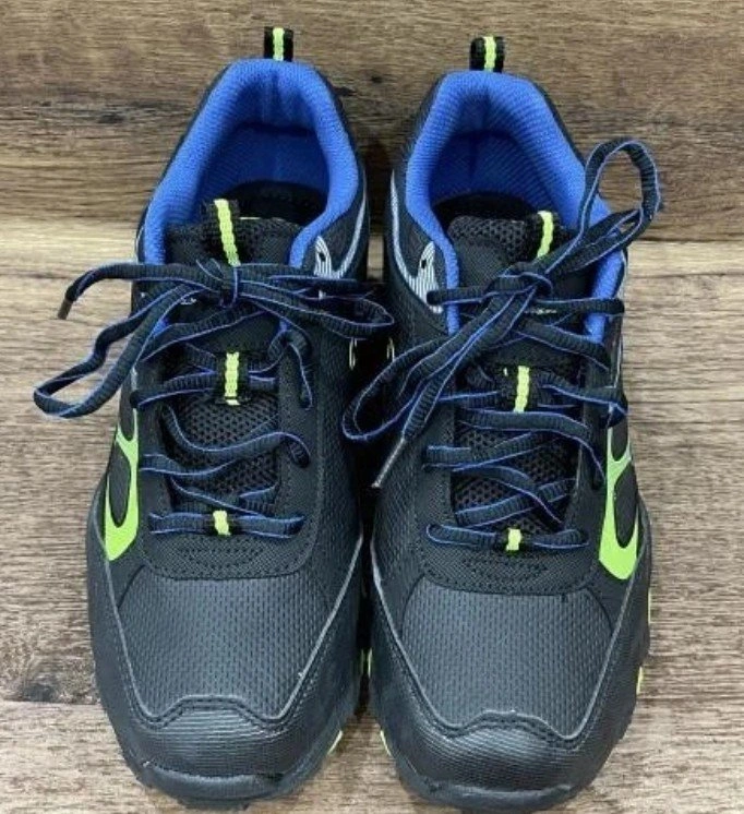 New Champion running sneakers Size 5 1/2 Youth - photo 4